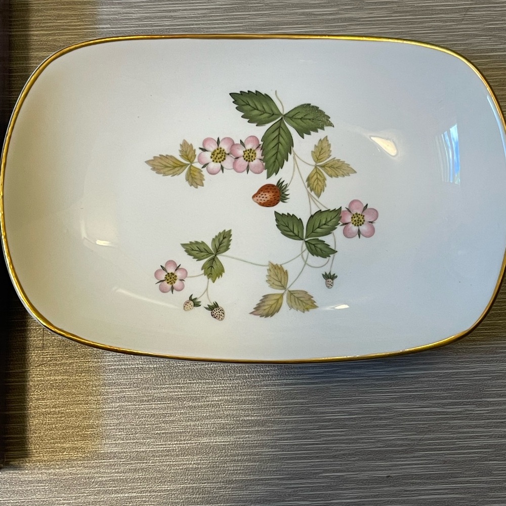 Wedgwood Strawberry Tray - Vintage